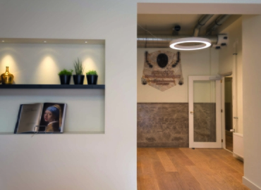 50 m² Conference space in Amsterdam Centre, Nieuwezijds Voorburgwal 104-108 (1012 SG) - 4 | MatchOffice