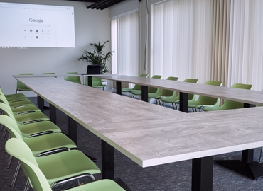 Choose a 9 m² Conference hall in Rotterdam, Olympiaweg 4 (3077 AL) - 0 | MatchOffice.com