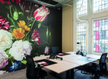 400 m² Shared workspace  in Amsterdam Centre, Nieuwezijds Voorburgwal 104-108 (1012 SG) - 0 | MatchOffice