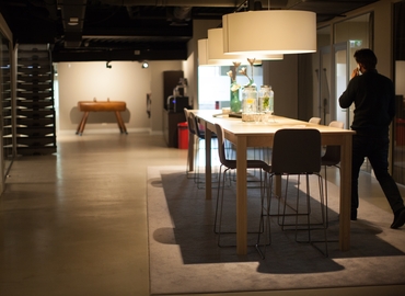 172 m² Shared office  in South, Olympic Stadium 24 - 28 (1076 DE) - 8 | MatchOffice.com