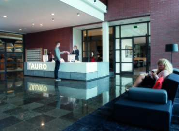 100 m² Coworking space  in West Gateway, Teleport Boulevard 110 (1043 EJ) - 2 | MatchOffice.com