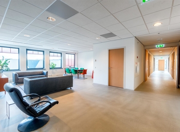 27 m² Business park property up for rent in Haarlem, Mollerusweg 84 (2031 BZ) - 3 | MatchOffice.com