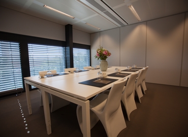 40 m² Conference center in Maastricht, Wim Duisenbergplantsoen 27-31 (6221 SE) - 1 | MatchOffice.com