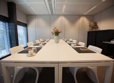 40 m² Conference hall in Maastricht, Wim Duisenbergplantsoen 27-31 (6221 SE) - 2 | MatchOffice.com
