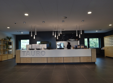 Choose a 50 m² Conference center in Den Haag, Laan van Vredenoord 33 (2289 DA) - 1 | MatchOffice