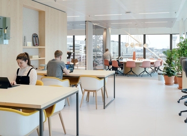 100 m² Business park property up for rent in Rotterdam, Hofplein 20 (3032 AC) - 7 | MatchOffice.com
