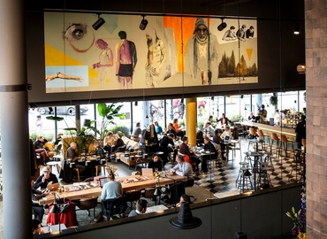 Business center Kennemerplein 6 2011 MJ Haarlem