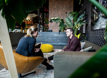 Business center Kennemerplein 6 2011 MJ Haarlem
