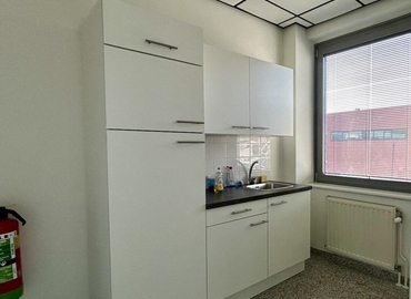 Bedrijvenpark te huur in Spijkenisse, Curieweg 9, (3208 KJ) - 7 | MatchOffice.nl