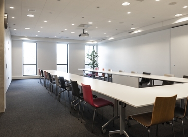 40 m² Convention center in Alphen aan den Rijn, Flemingweg 8 (2408 AV) - 0 | MatchOffice