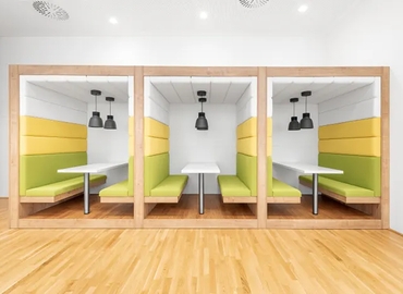 100 m² Convention center in Amsterdam Centre, Stationsplein 19-W (1012 AB) - 3 | MatchOffice.com