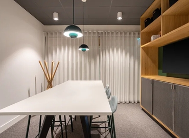 100 m² Business space in Schiphol Airport, Evert van de Beekstraat 202 (1118 CP) - 3 | MatchOffice