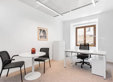 100 m² Shared workspace  in Arnhem, Velperplein 23 - 25 (6811 AH) - 1 | MatchOffice.com