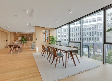 100 m² Coworking space  in Rotterdam, Stationsplein 45 (3013 AK) - 1 | MatchOffice.com