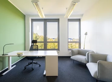 100 m² Business center in Rotterdam, Stationsplein 45 (3013 AK) - 0 | MatchOffice.com