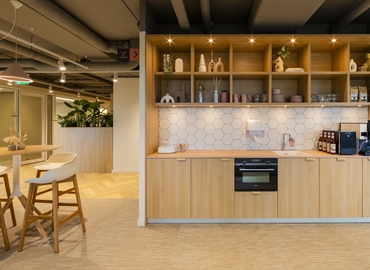 30 m² Convention center in Barneveld, Baron van Nagellstraat 136 (3771 LL) - 1 | MatchOffice.com