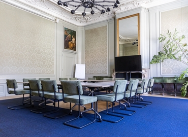 1850 m² Business center in Amsterdam Centre, Singel 126 (1015 AE) - 1 | MatchOffice