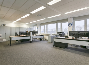 200 m² Serviced office in Spijkenisse, Curieweg 7 (3208 KJ) - 2 | MatchOffice