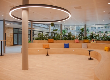 10 m² Coworking space  in Amsterdam South, Fred. Roeskestraat 100 (1076 EE) - 9 | MatchOffice.com