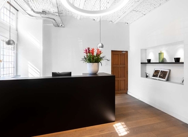 Business center Nieuwezijds Voorburgwal 104-108 1012 SG Amsterdam Centre