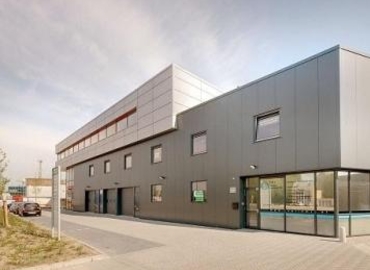 100 m² Serviced office place up for rent in Alkmaar, Zijperweg 4 (1742 NE) - 0 | MatchOffice.com