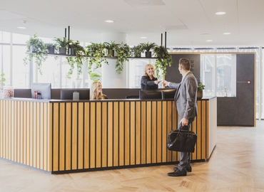 560 m² Serviced office in Rotterdam, Wilhelminaplein 1-40 (3072 DE) - 1 | MatchOffice.com