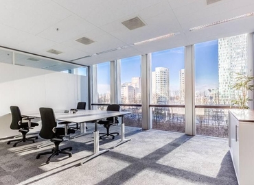 90 m² Business space in South, Claude Debussylaan 10 (1082 MD) - 1 | MatchOffice