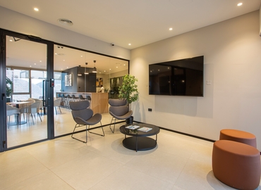 10 m² Business center in Muscat, شارع الخوض 1st Floor (132) - 2 | MatchOffice