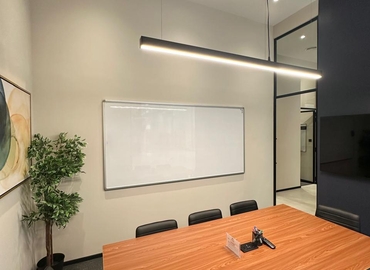 50 m² Business space in Muscat, Sultan Qaboos St (130) - 8 | MatchOffice.com