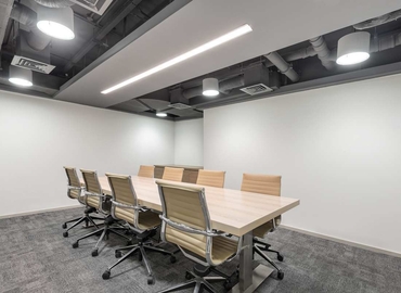 10 m² Business space in Muscat, Holiday Inn Muscat Al Seeb (121) - 3 | MatchOffice.com