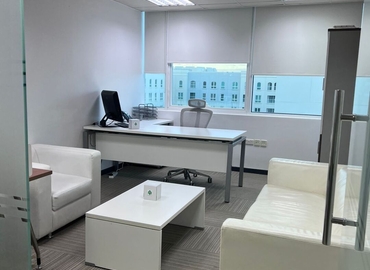 18 m² Serviced office in Al Khuwair, Dauhat Al Adab St (136) - 3 | MatchOffice.com