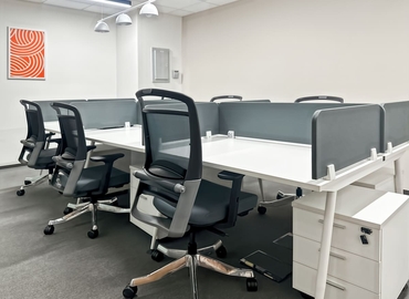 10 m² Shared workspace  in Muscat, Pearl Square (113) - 7 | MatchOffice.com