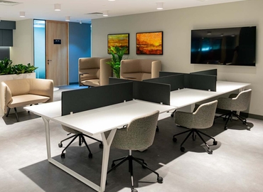 10 m² Business space in Muscat, Al Fardan Heights (112) - 10 | MatchOffice.com