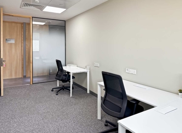 Virtual office space in Muscat, Al Fardan Heights (112) - 6 | MatchOffice