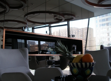  Coworking do wynajęcia w Warszawa Śródmieście