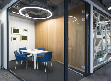 Choose a 75 m² Conference center in Warszawa Ochota, Aleje Jerozolimskie 100 (00-807) - 3 | MatchOffice
