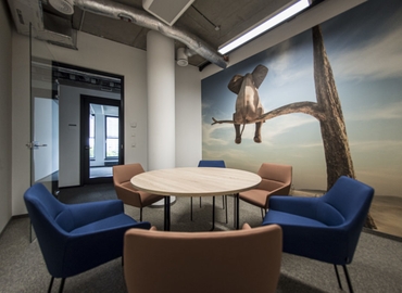 Przestrzeń coworkingową do wynajęcia w Warszawa Włochy