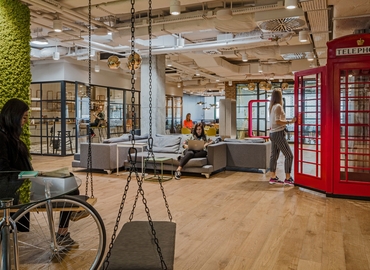 Przestrzeń coworkingową do wynajęcia w Warszawa Ochota