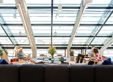Przestrzeń coworkingową do wynajęcia w Warszawa Śródmieście