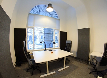 Przestrzeń coworkingową do wynajęcia w Warszawa Śródmieście