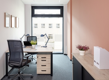 5000 m² Business space in Warszawa Wola, Skierniewicka 16/20 (01-230) - 1 | MatchOffice