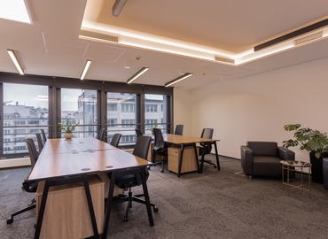  Coworking do wynajęcia w Warszawa Śródmieście