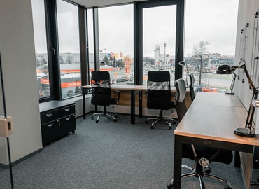 Przestrzeń coworkingową do wynajęcia w Rzeszowski