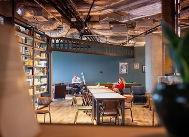 1738 m² Business center in Gdansk, Aleja Grunwaldzka 415 (80-309) - 1 | MatchOffice