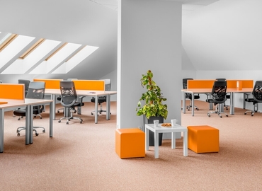 Przestrzeń coworkingową do wynajęcia w Konstancin-Jeziorna