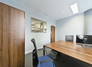 Virtual office in Warszawa Wola,  ul. Grzybowska 80/82 piętro 7 (00-844) - 1 | MatchOffice.com