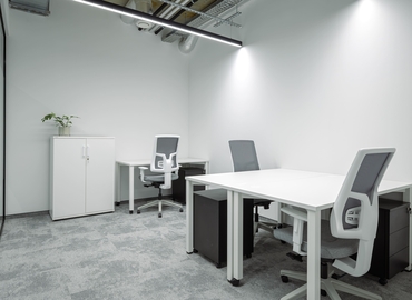 90 m² Shared workspace in Wroclaw, Powstańców Śląskich 9 (53-332) - 25 | MatchOffice.com