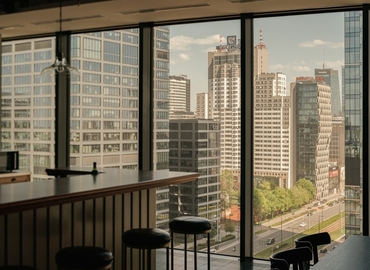 Coworking do wynajęcia w Warszawa Śródmieście