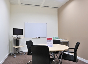 75 m² Shared workspace  in Lisbon, Edifício Mar Vermelho (1998-028) - 8 | MatchOffice