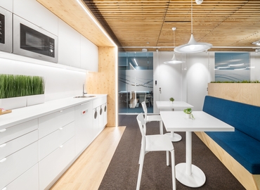 600 m² Business center in Lisbon, Maleo Oriente (1990-203) - 1 | MatchOffice